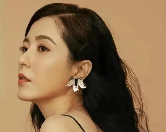 湖北盛产美女!这10位"荆楚"女星,个个肤白貌美,楚楚动人