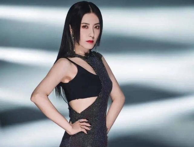 湖北盛产美女!这10位"荆楚"女星,个个肤白貌美,楚楚动人