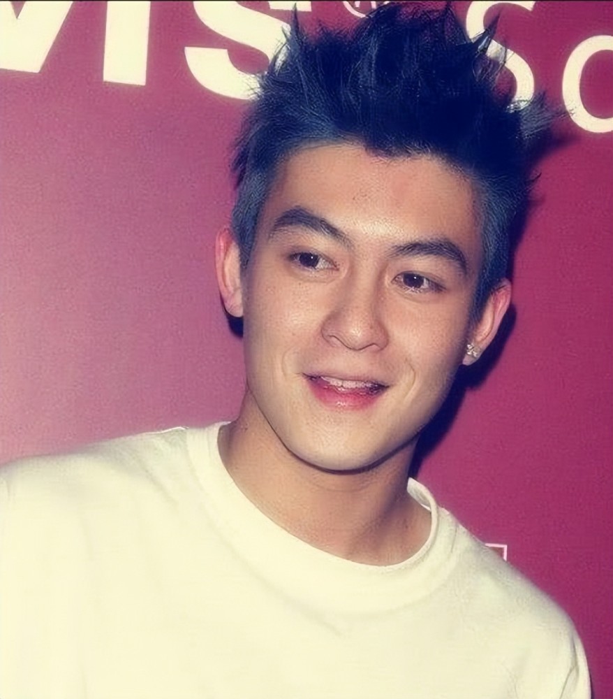 陈冠希:14年前巅峰时期,因照片门被封杀,如今的他过得怎么样-cw资讯网