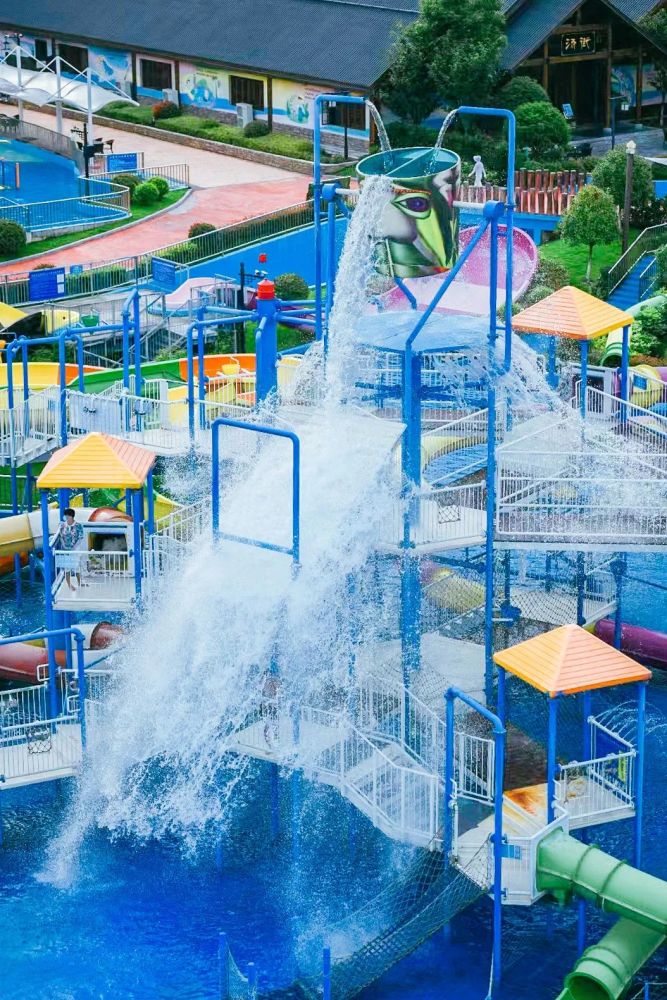 每日一宿丨一秒消夏水上乐园清凉归来来贵州解锁夏日最in玩法