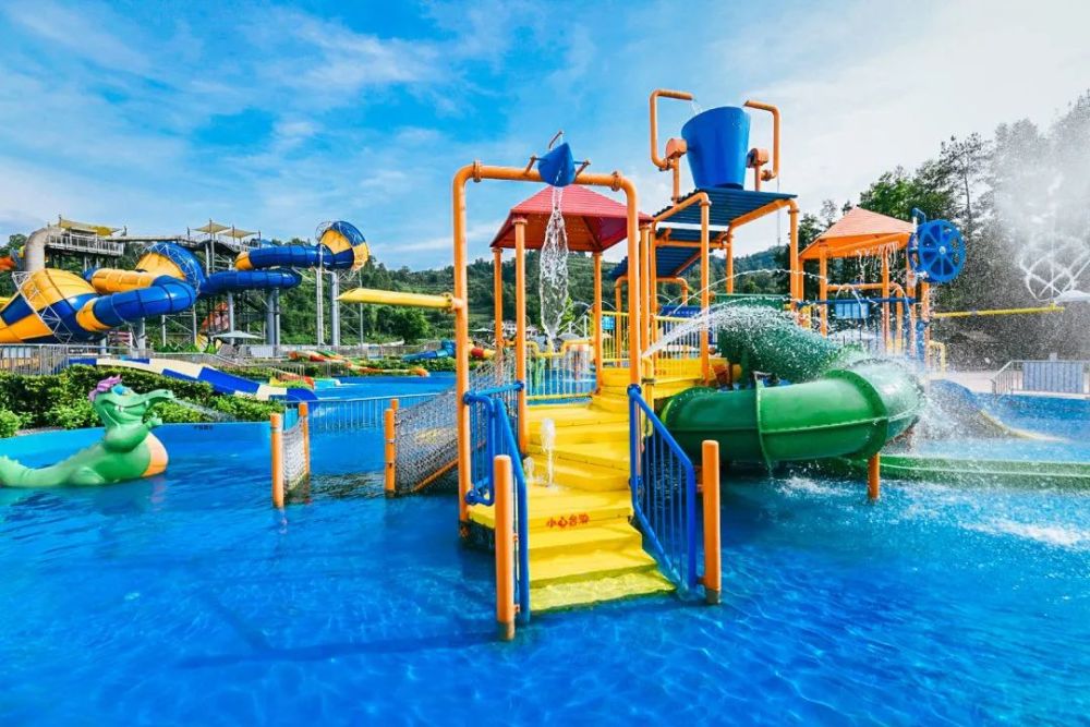 每日一宿丨一秒消夏水上乐园清凉归来来贵州解锁夏日最in玩法