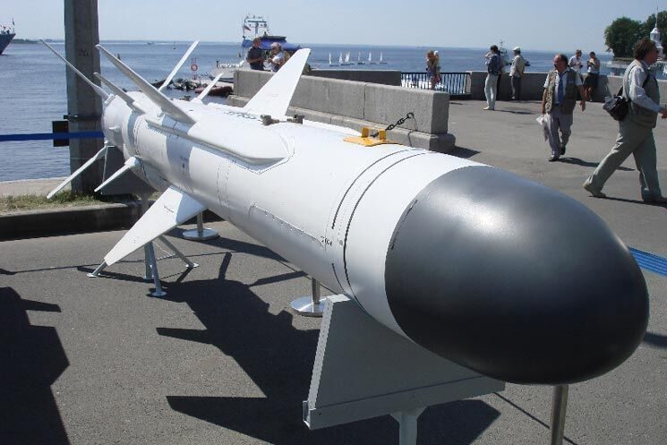 "海王星"导弹的正式编号为pk-360mc,外形布局与"天王星"反舰导弹如出