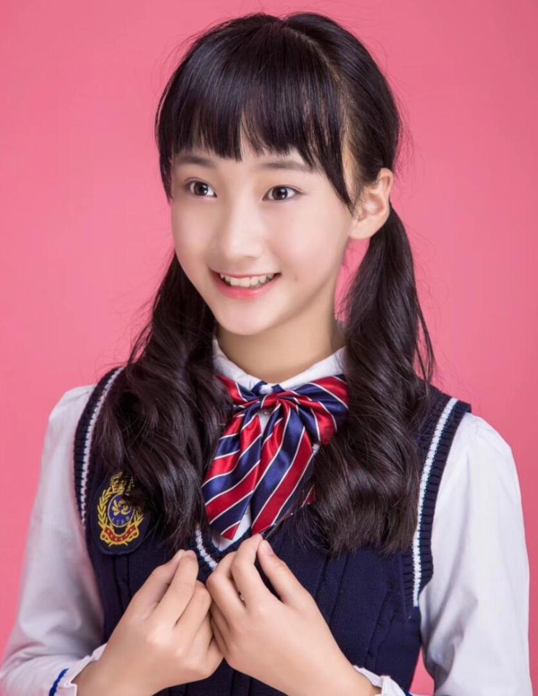 还是位15岁的小童星,演过芈月传,捉妖记_腾讯新闻