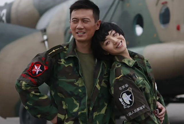 徐洪浩在现实生活中,与刘小杰(也就是曾扮演小影,叶寸心的女演员)是