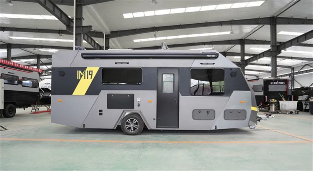 1成都非遗房车展:黑系im19房车火爆预售!游艇级内饰造型科幻_腾讯新闻