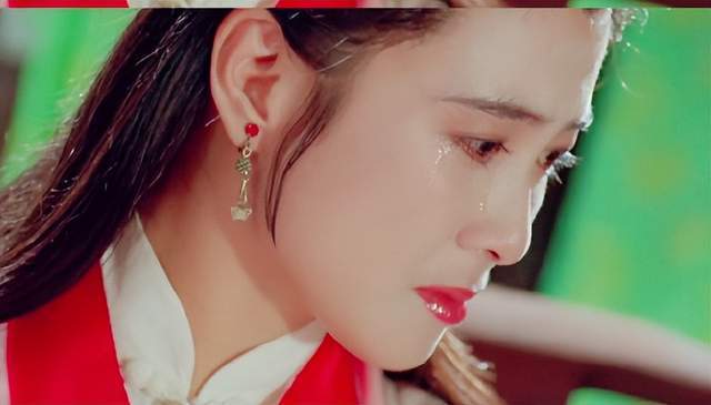 《古墓荒斋》:17岁周迅的处女作,傅艺伟的颜值巅峰,更胜妲己_腾讯新闻