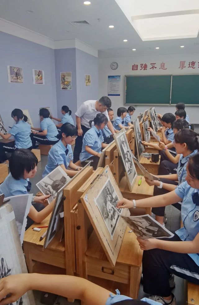 来自石家庄二中的n种私人订制之五|科创巨擘 艺体隽拔