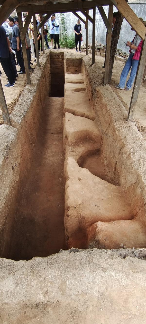 为何说禹州瓦店遗址是4000年前大都会祭祀城墙壕沟有高度规划性