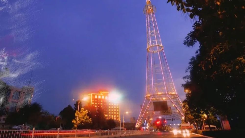 京畿不夜城辛集電視塔——森林公園夜景視頻來源:《樂享河北》責編