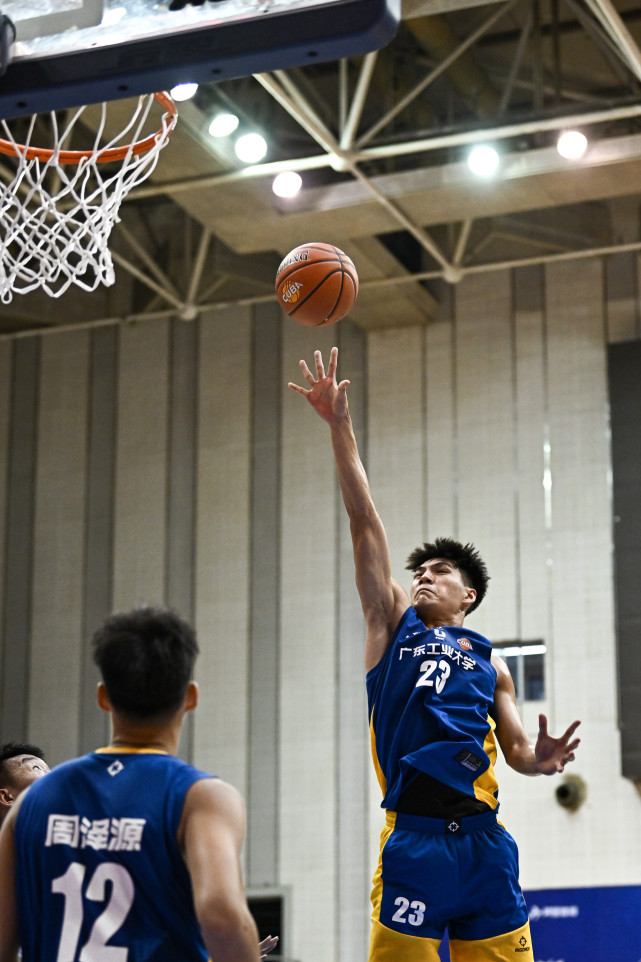 (体育)篮球——cuba:广东工业大学队胜华侨大学队(2)