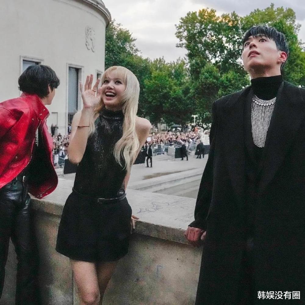 blackpink lisa,防弹少年团金泰亨,朴宝剑"巴黎时装周"同框_腾讯新闻