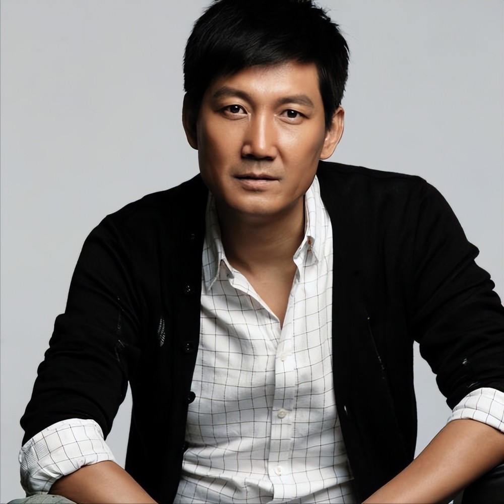 演员李崇霄年仅51岁离世私人公众号内容曝光多篇文章令人破防