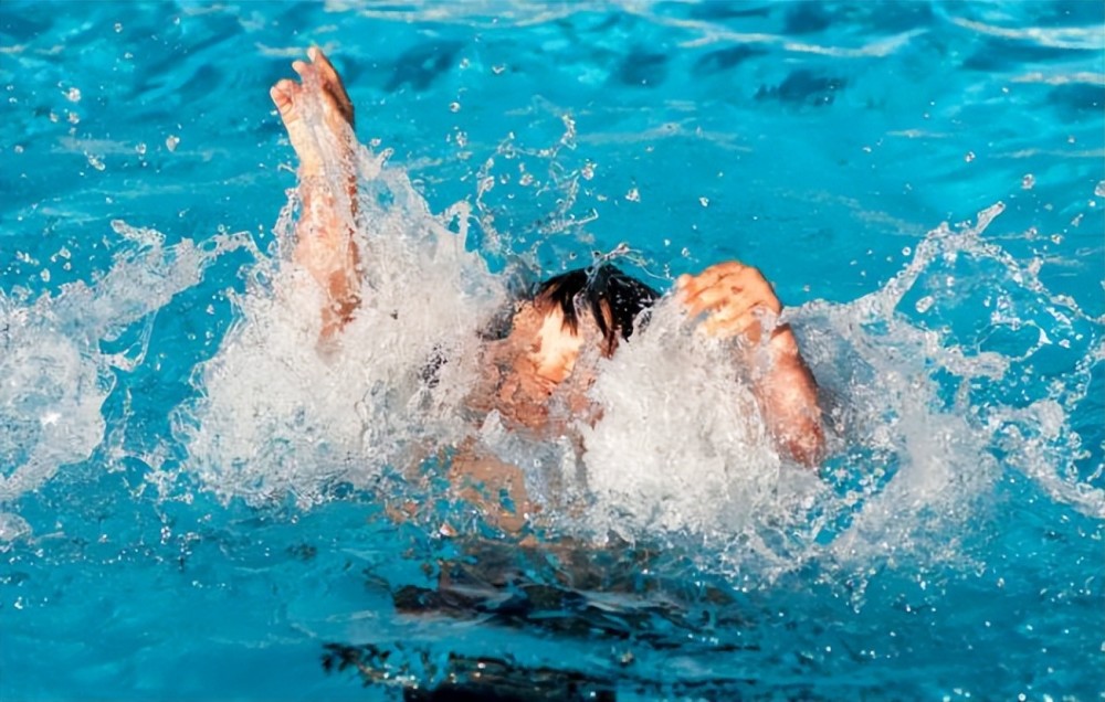 溺水高发季,孩子们学游泳时注意什么?