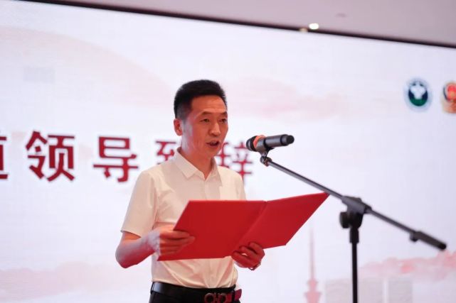 禁毒委副主任柯志刚,常熟市禁毒委副主任,市政府办公室党组成员龚汉祥