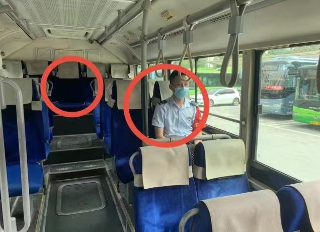 重庆公交车内部图片