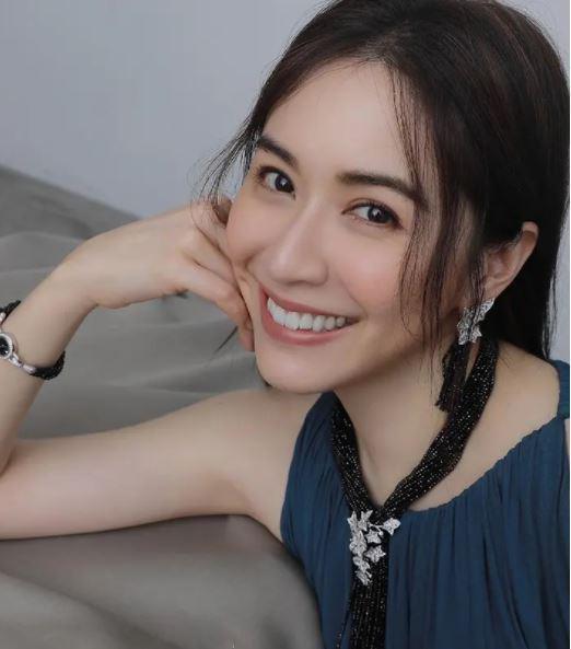 宝藏美人蔡依珊:出身名门却没有放弃奋斗,大气淡定,荣辱不惊