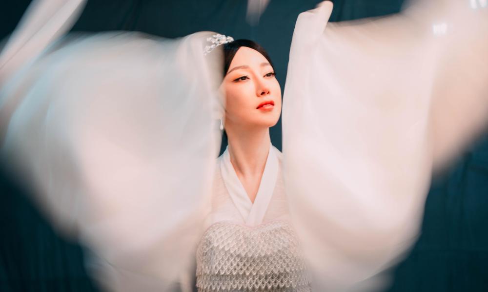 萨顶顶又火了!这次不是因为假唱,而是因为实力"从地上爬起来"插图21