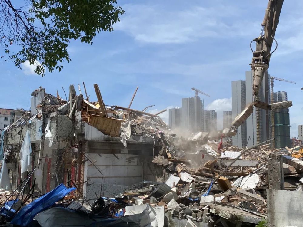 台州市黄岩区小东门区块食品街一侧搬迁的差不多了