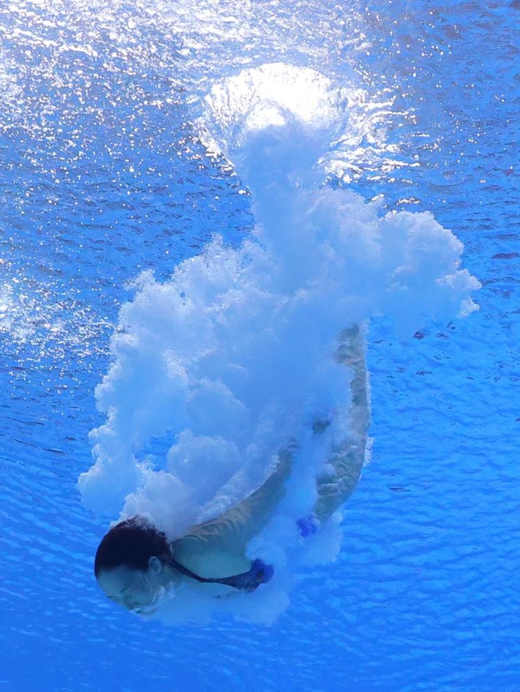 跳水入水 水花图片