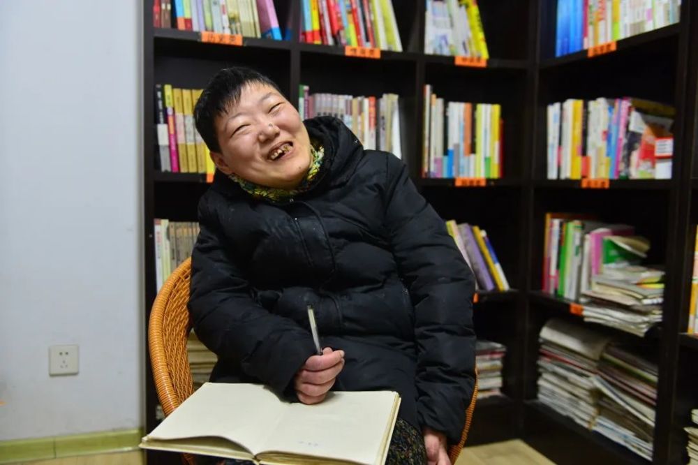 脑瘫诗人史晓玲我想给相似命运的人增加抗争的力量