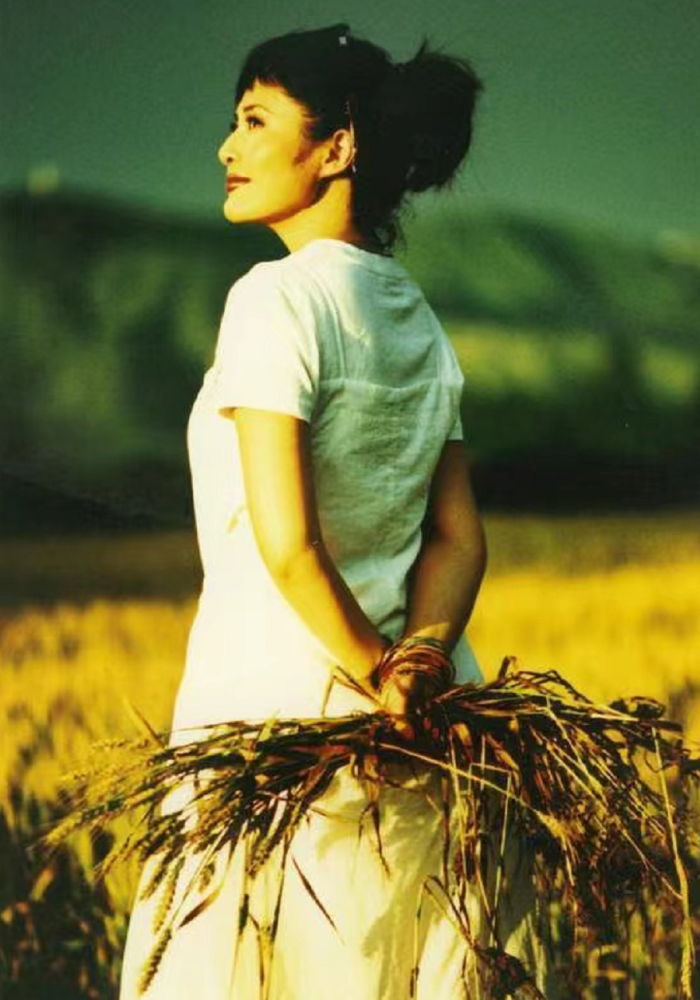 田岷与前任相恋十年却以分手告终对爱不将就仍在寻找意中人