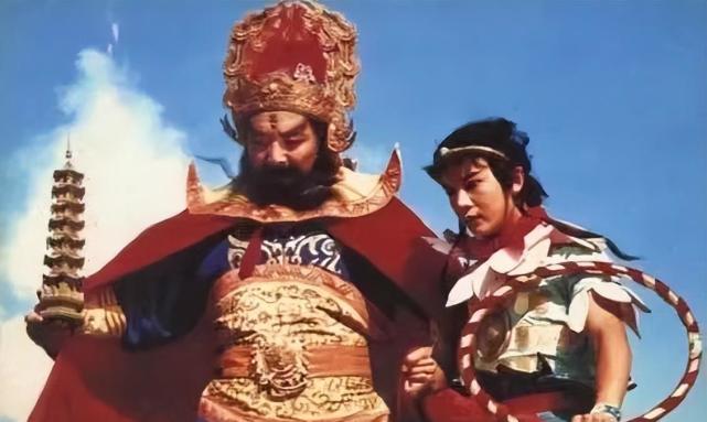 杨玉章饰寿星杨玉章生卒时间不详,中国男演员,代表作《西游记,在