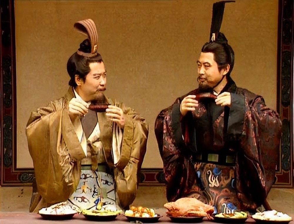 如此,等到曹操和孙权再次休战,再次盯上蜀地的时候,此时的曹操忽然