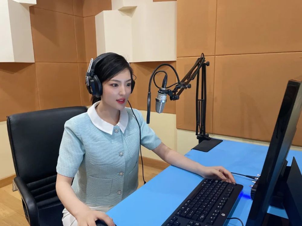 本期播音:王凡内蒙古广播电视台"你好 主持人"总决赛新闻赛道亚军总监