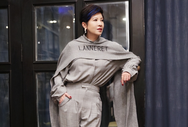 杭天琪:情路坎坷,曾被外籍男友骗光家产,二婚嫁小丈夫获幸福