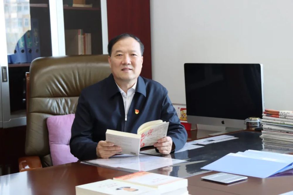 【书香林海 阅润森工】好书共分享|鞠华成为您推荐《为什么是中国》