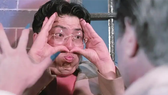 第一次认识他,还是看林正英先生的电影僵尸先生,楼南光在僵尸先生里