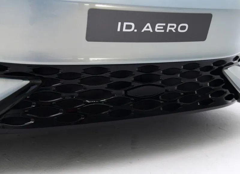 大众全球首款纯电动轿车发布，取名ID.AERO，车名背后有玄机范进中举是什么意思