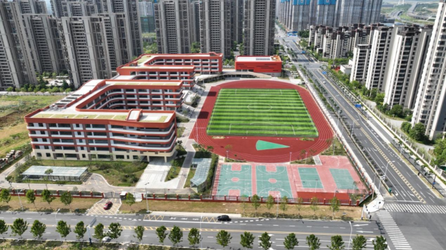 高新创新实验小学教育集团第四小学4合肥高新火炬小学该小学用地面积