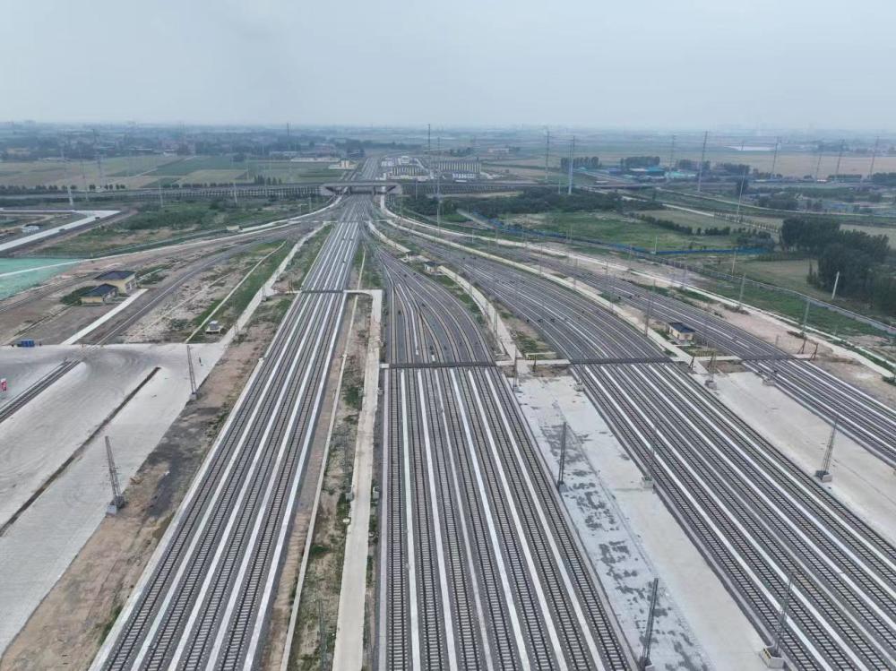 邹平货运铁路专用线开通运营