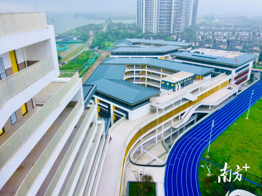 多图顺德再添最美校园容桂外国语高黎学校惊艳亮相