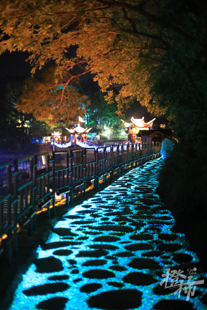 千岛湖夜游新地标来了月光群岛月光之恋尽享艺术的光与影