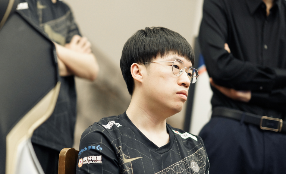 小虎大战小奶油rng迎战omg冷少首发blg欲终结连败