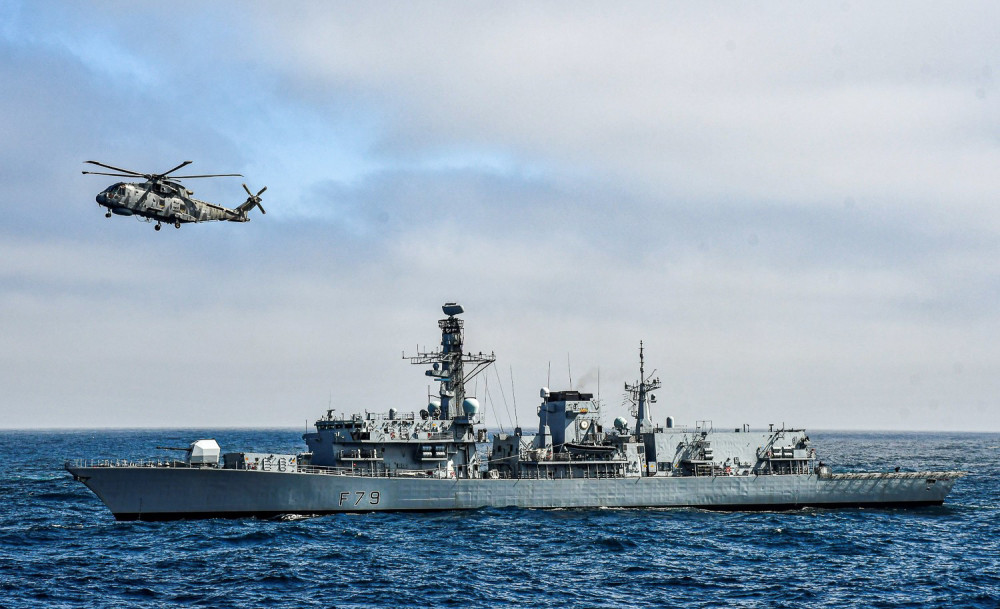组图：英国海军参加北约“活力猫鼬”反潜演习！
