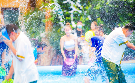 荆州方特泼水狂欢节暨夏日花火节7月2日盛大启幕 腾讯新闻