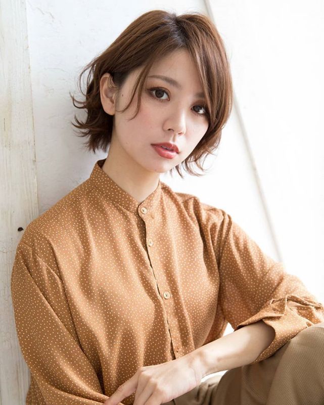 女人过了30岁,最好别留这"3种"发型,显老又没气质