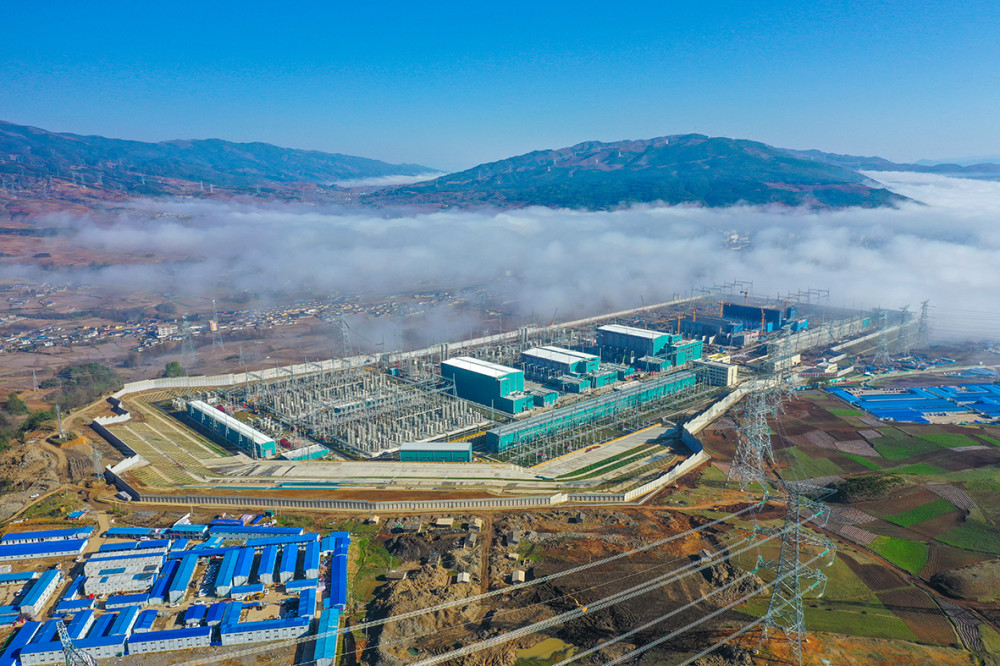 白鹤滩至江苏特高压直流输电工程布拖换流站投入商运