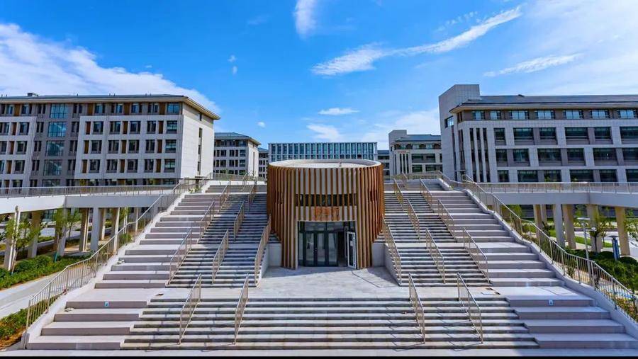 烟台一中新校区幸福启航