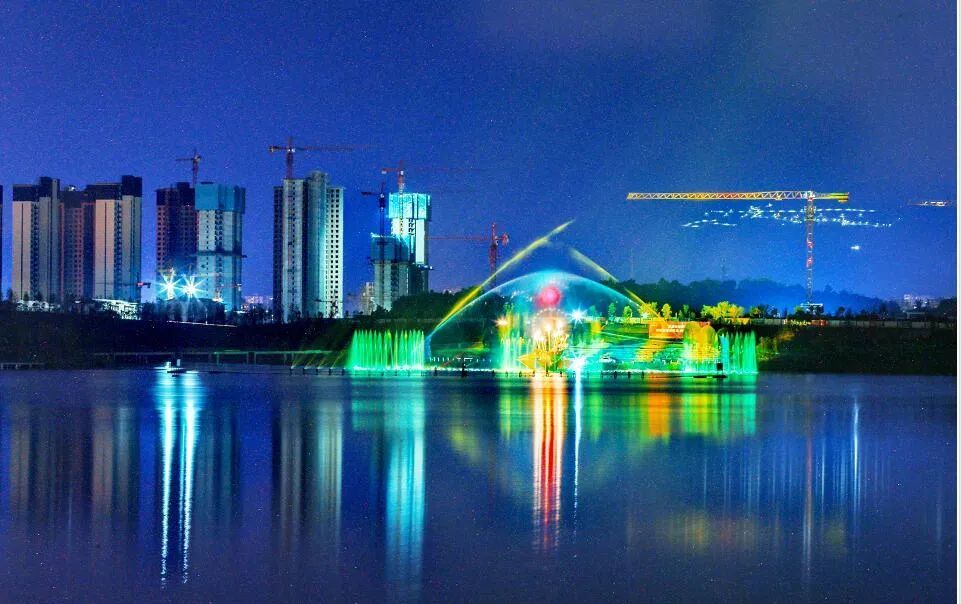 垫江三合公园喷泉时间图片