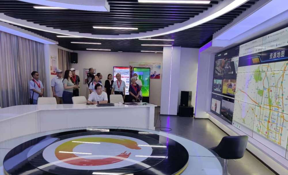 太原广播电视台召开"光荣在党五十年"纪念章颁发暨"主题党日"座谈会