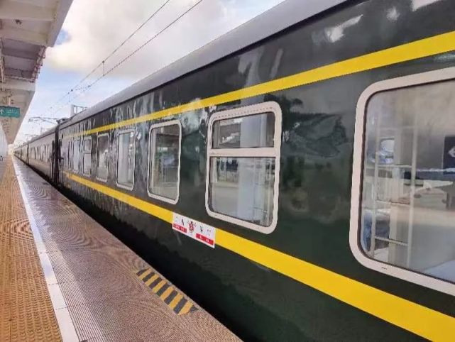 6月30日-7月2日北京西开z201次运行至广州终止,7月1日-3日三亚开z202