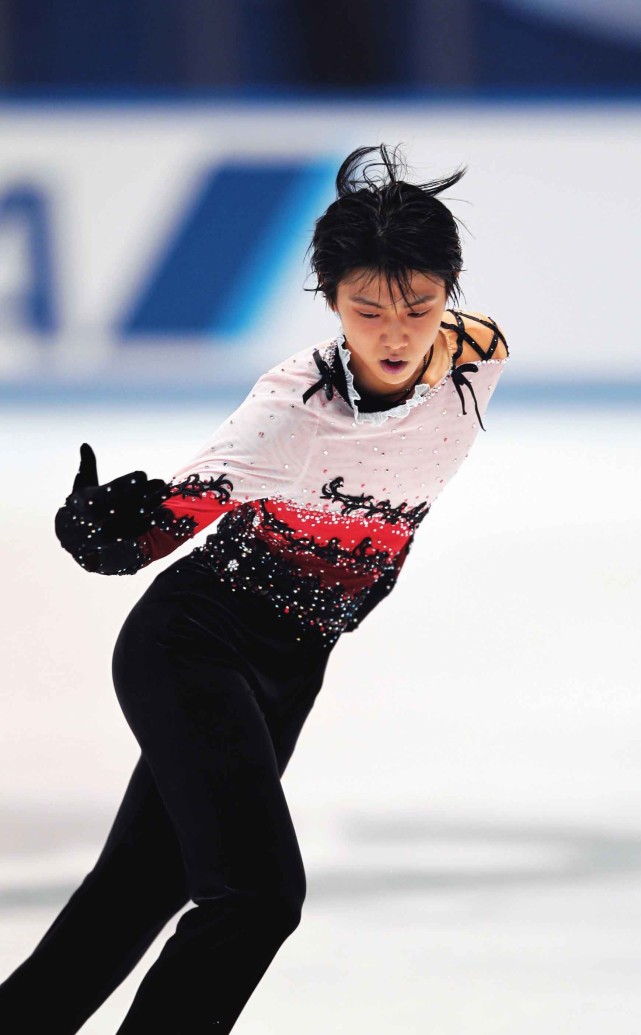 羽生结弦当穿上这些考斯藤,就像被赋予了灵魂