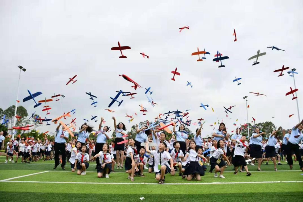 目前恩平已成功打造出冯如系列学校,即冯如纪念中学,冯如小学,恩平