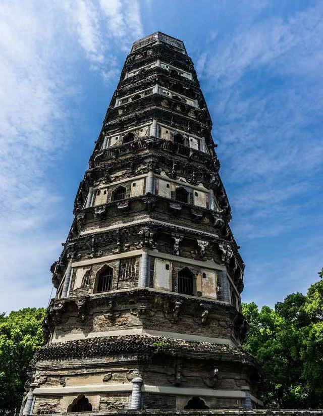 乘高宜眺望暇日共登臨—蘇州虎丘塔