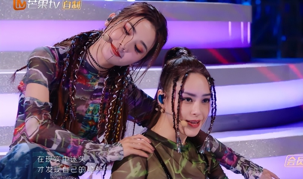 王心凌无悬念领跑,twins侧手翻很有诚意,惊喜不够人气凑_腾讯新闻