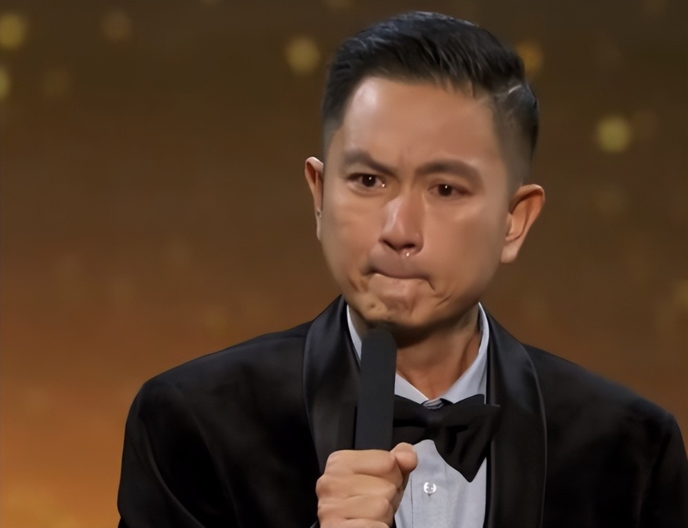 54岁童年男神曹国辉近况自曝无戏可拍没收入被迫转型做直播